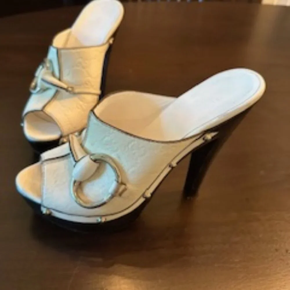 Gucci Cream Leather Open-Toe Slide Mules with Metal Horsebit - Picture 6 of 6